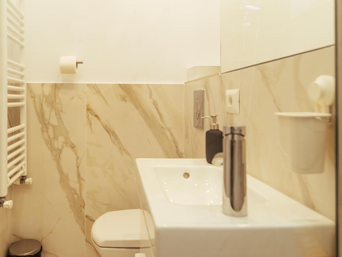 Beautiful Apartment - Top Location - Amazing Balcony Бухарест Екстер'єр фото