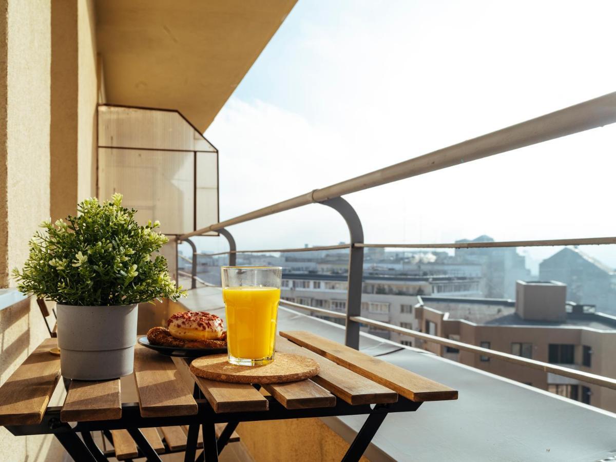 Beautiful Apartment - Top Location - Amazing Balcony Бухарест Екстер'єр фото